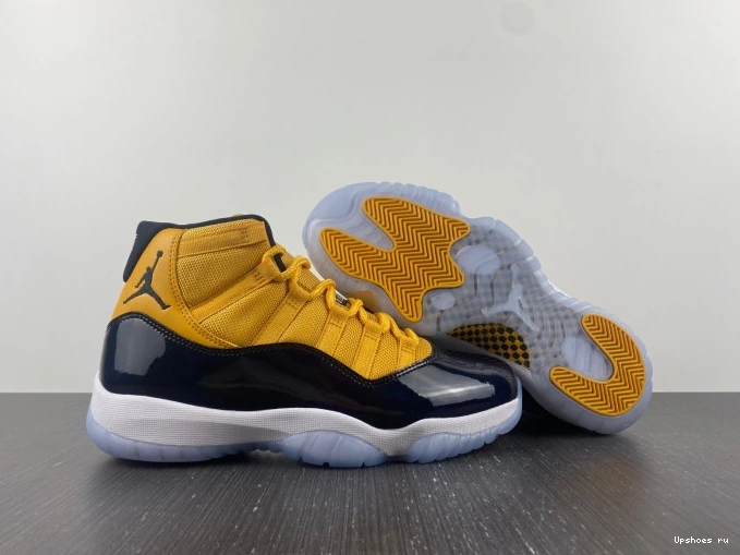 Jordan Air black and 11 yellow 0716